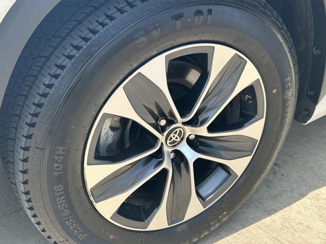 used 2023 Toyota Highlander car, priced at $35,272