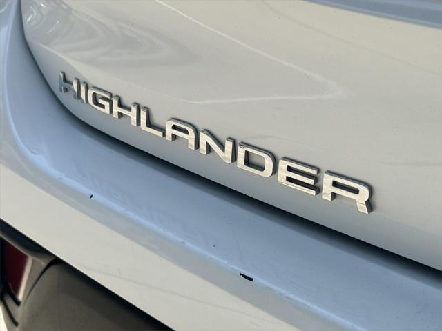 used 2023 Toyota Highlander car, priced at $35,272