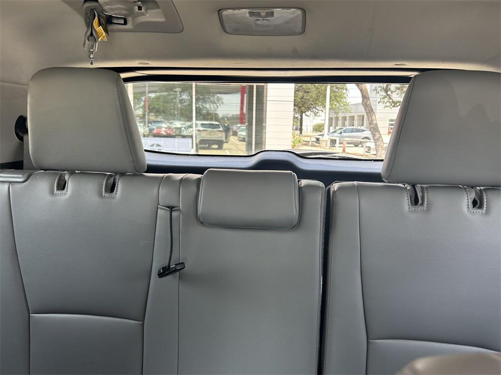 used 2023 Toyota Highlander car, priced at $35,444