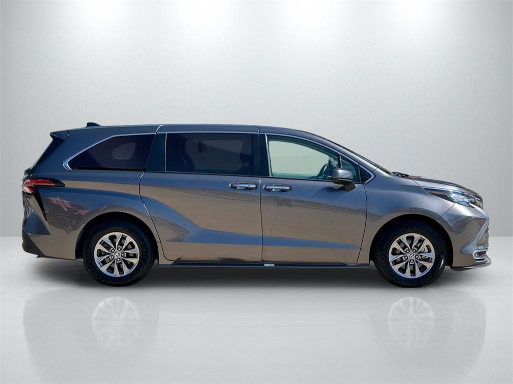 used 2022 Toyota Sienna car, priced at $37,891