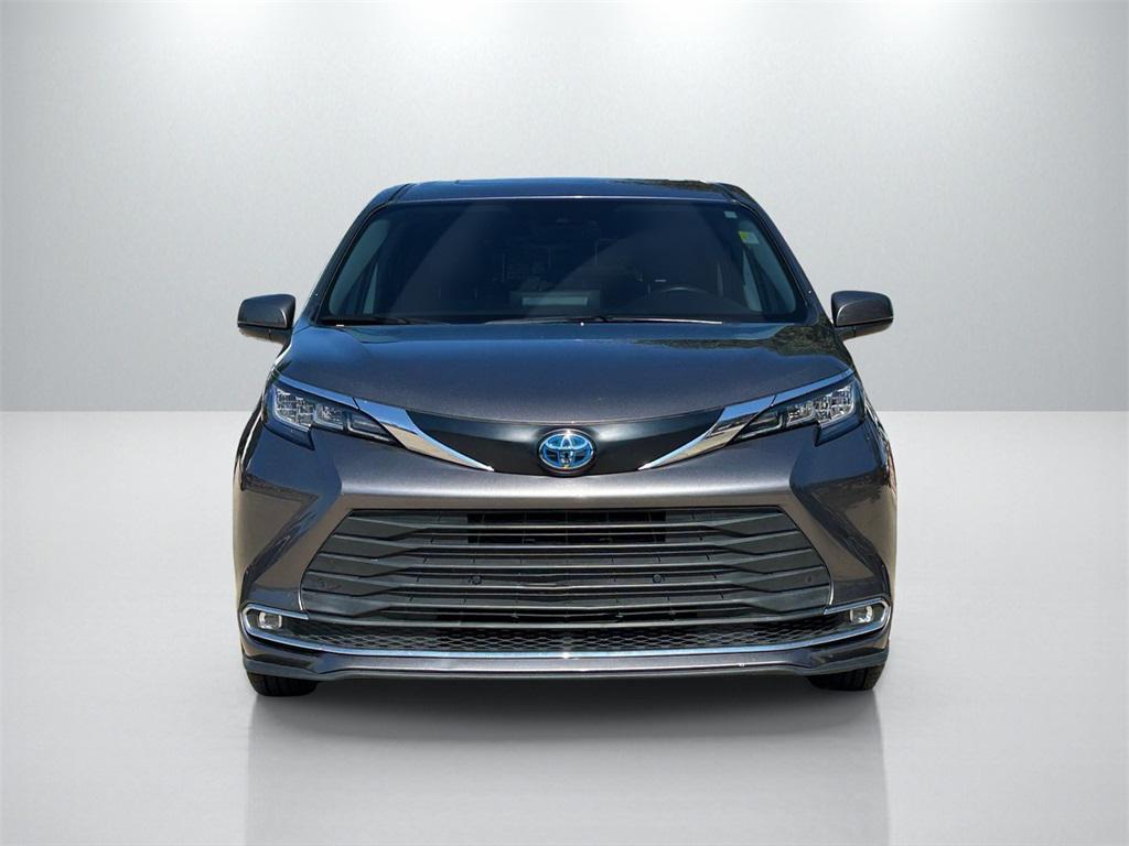 used 2022 Toyota Sienna car, priced at $37,891