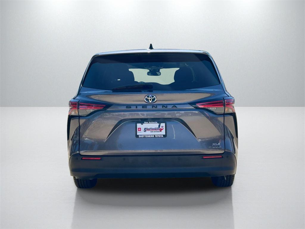 used 2022 Toyota Sienna car, priced at $37,891