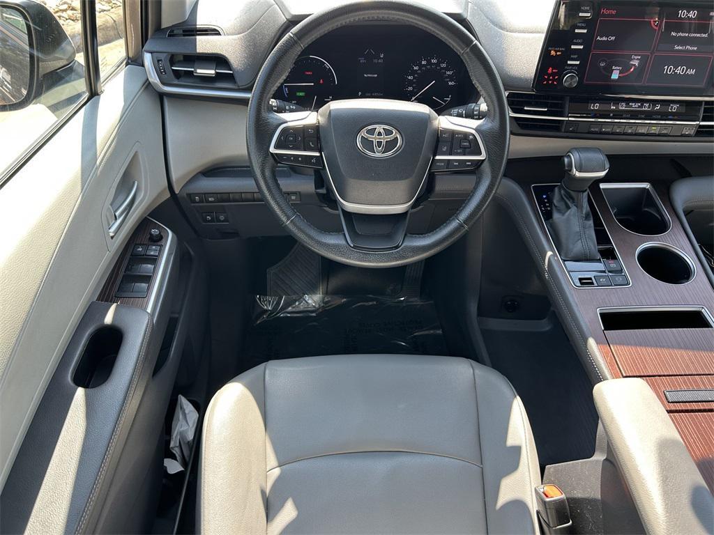 used 2022 Toyota Sienna car, priced at $37,891