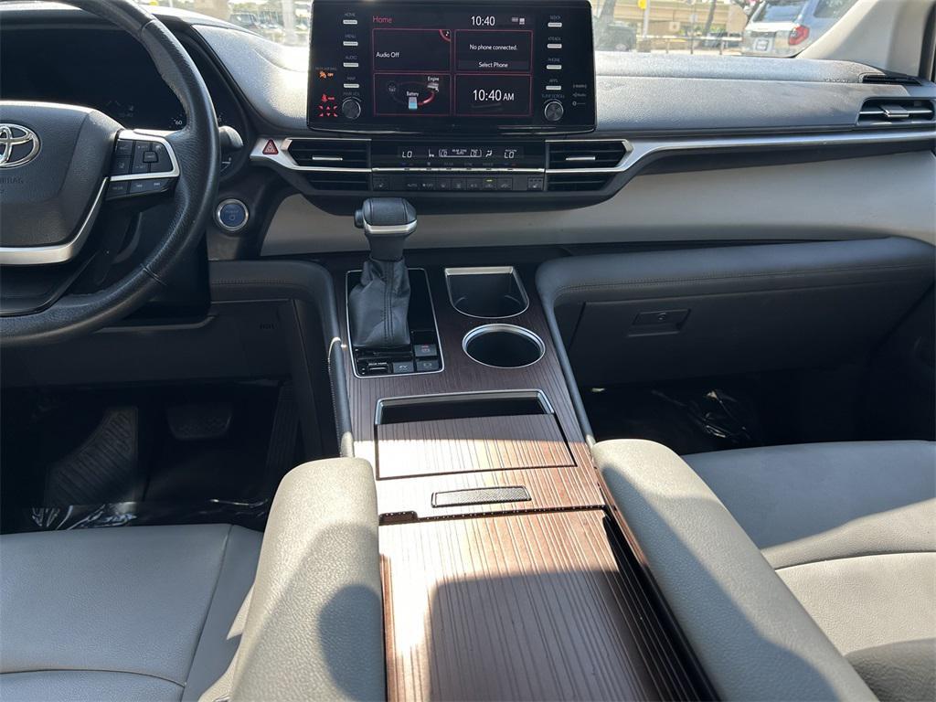 used 2022 Toyota Sienna car, priced at $37,891