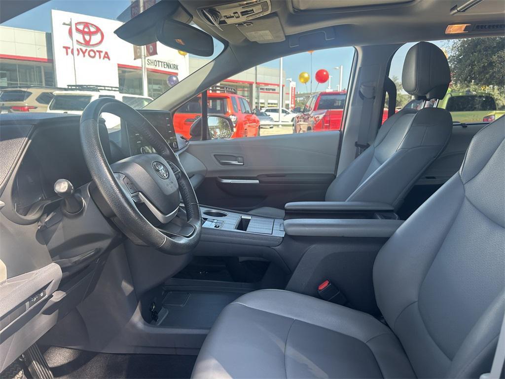 used 2022 Toyota Sienna car, priced at $37,891