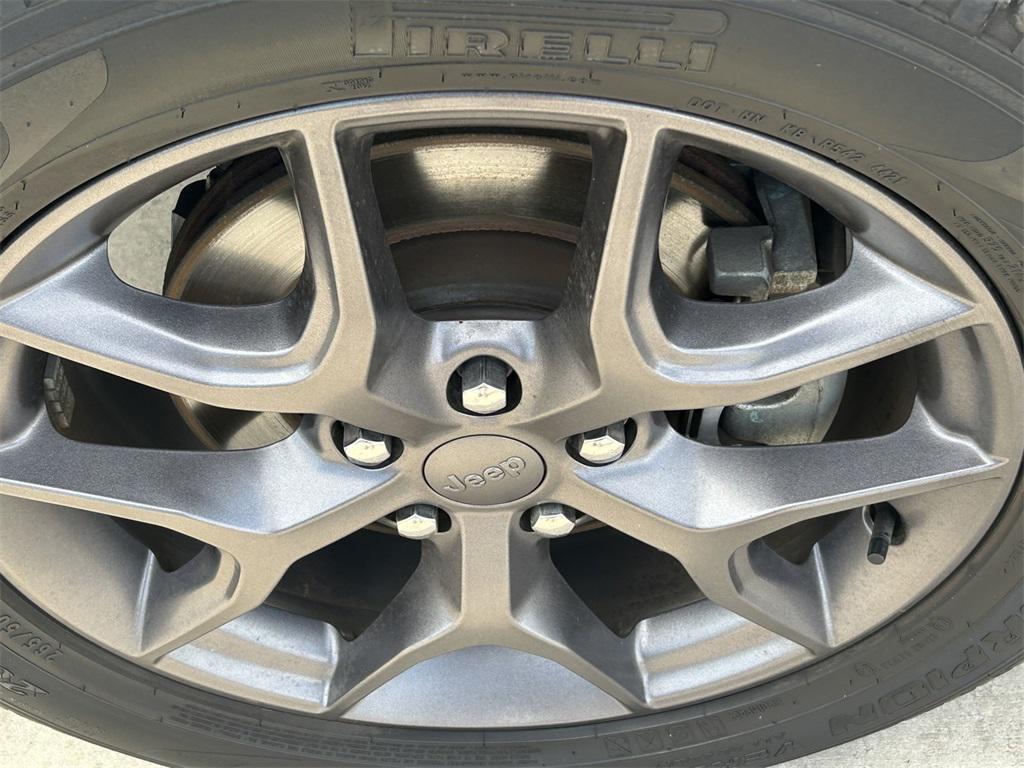 used 2021 Jeep Grand Cherokee car, priced at $28,711