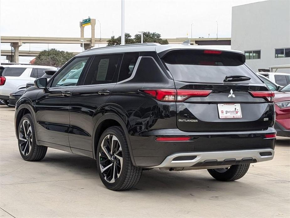 used 2024 Mitsubishi Outlander car, priced at $33,899