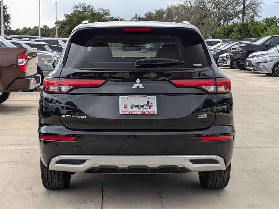 used 2024 Mitsubishi Outlander car, priced at $33,899