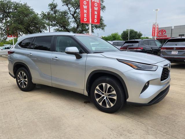 used 2024 Toyota Highlander car, priced at $40,794