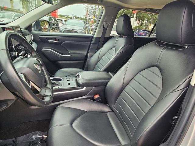 used 2024 Toyota Highlander car, priced at $40,003