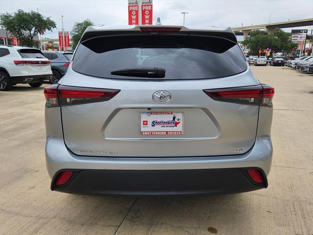 used 2024 Toyota Highlander car, priced at $40,794