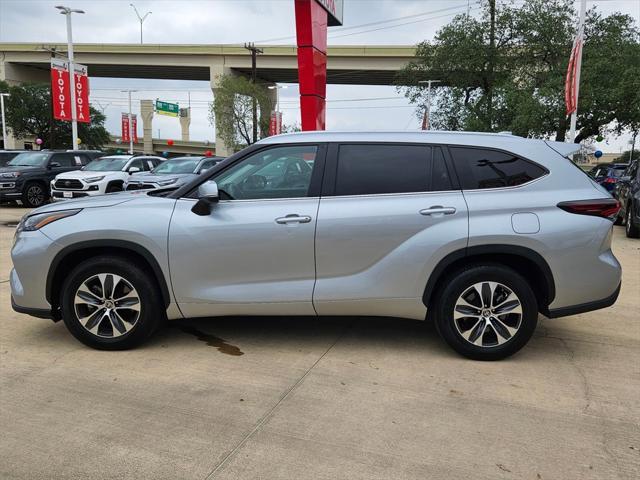 used 2024 Toyota Highlander car, priced at $40,794
