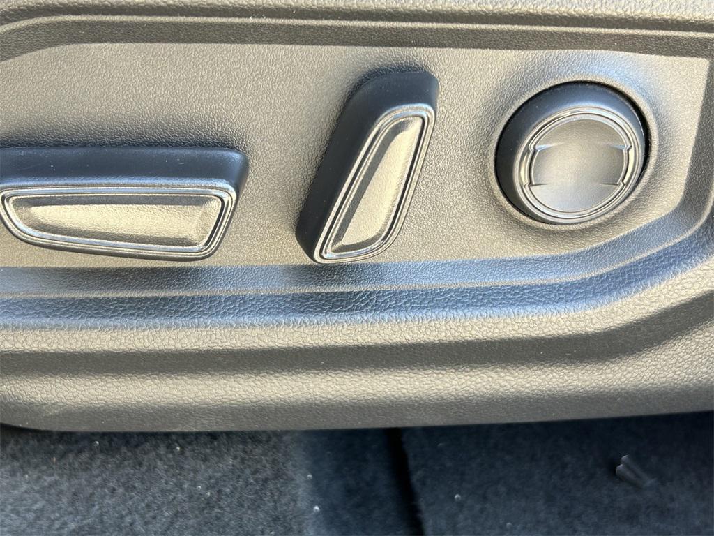 used 2022 Toyota Tundra car, priced at $43,581