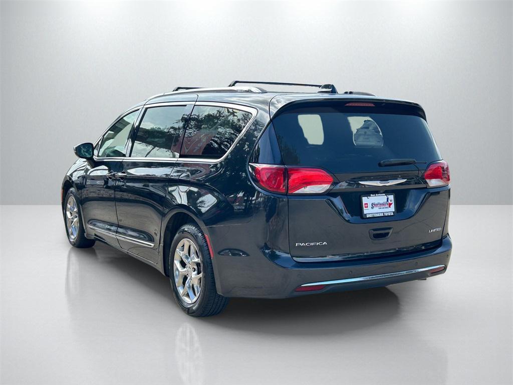 used 2018 Chrysler Pacifica car, priced at $14,992