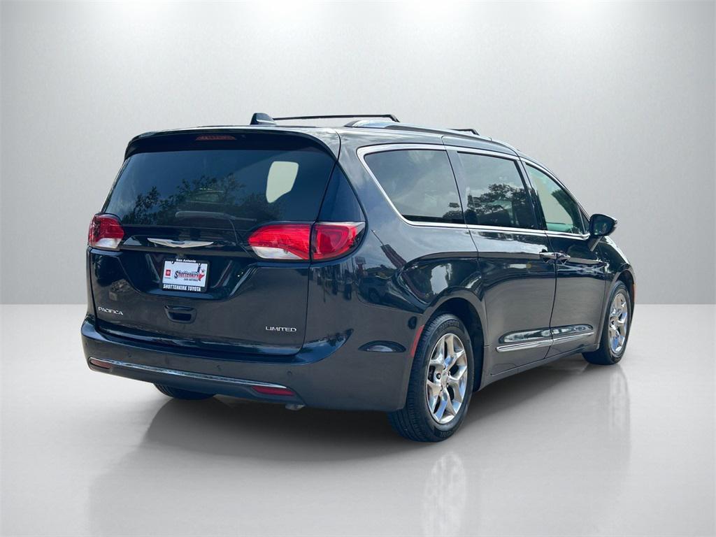 used 2018 Chrysler Pacifica car, priced at $14,992