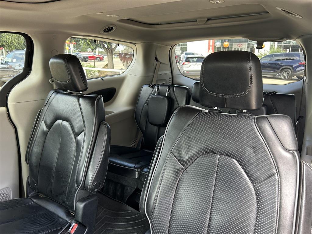 used 2018 Chrysler Pacifica car, priced at $14,992