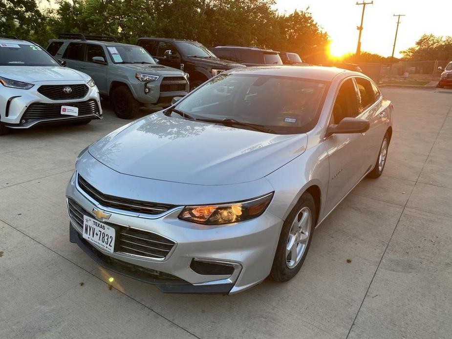 used 2018 Chevrolet Malibu car, priced at $15,990