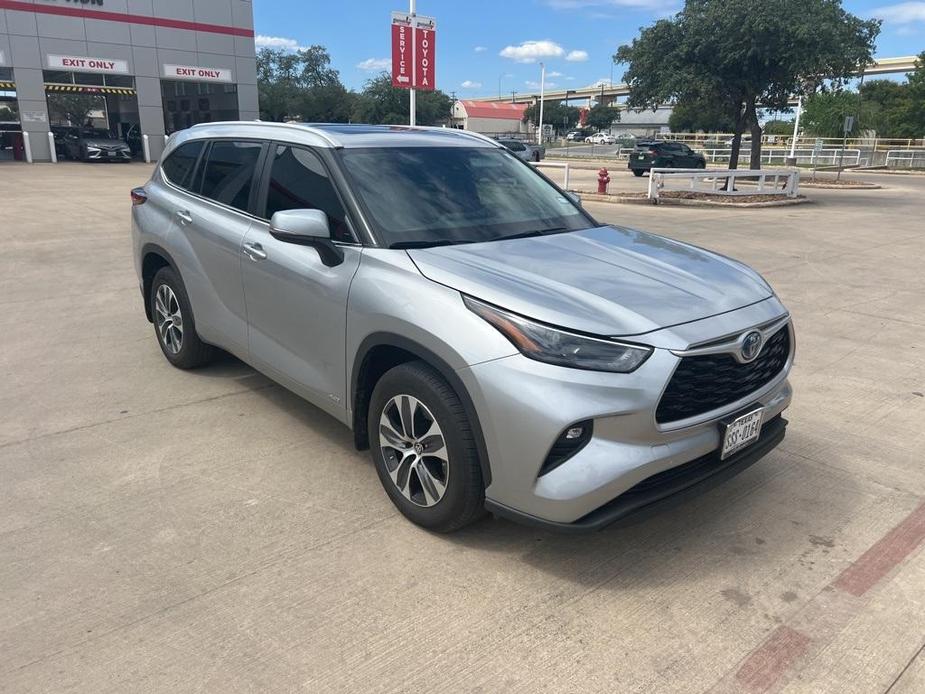 used 2023 Toyota Highlander Hybrid car, priced at $44,574