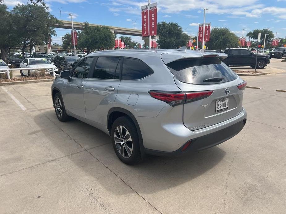 used 2023 Toyota Highlander Hybrid car, priced at $44,574