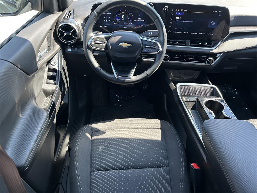 used 2025 Chevrolet Equinox car, priced at $24,841