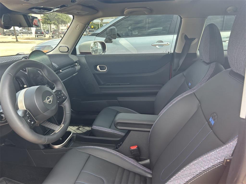 used 2025 MINI Hardtop car, priced at $28,444