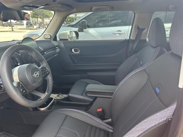 used 2025 MINI Hardtop car, priced at $33,991