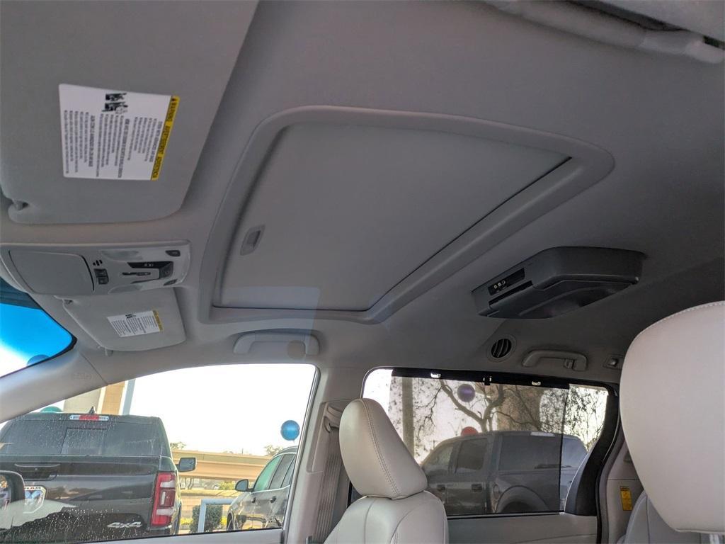 used 2014 Toyota Sienna car, priced at $15,990