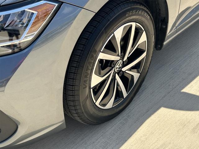 used 2024 Volkswagen Jetta car, priced at $19,491