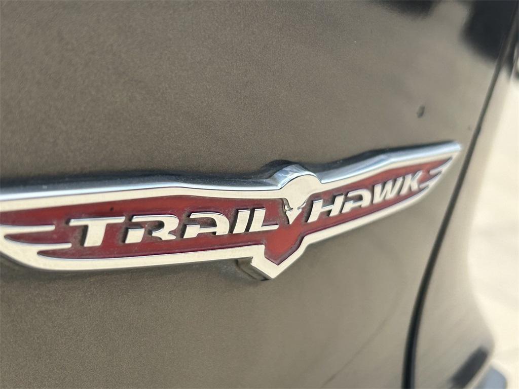 used 2022 Jeep Cherokee car, priced at $23,222