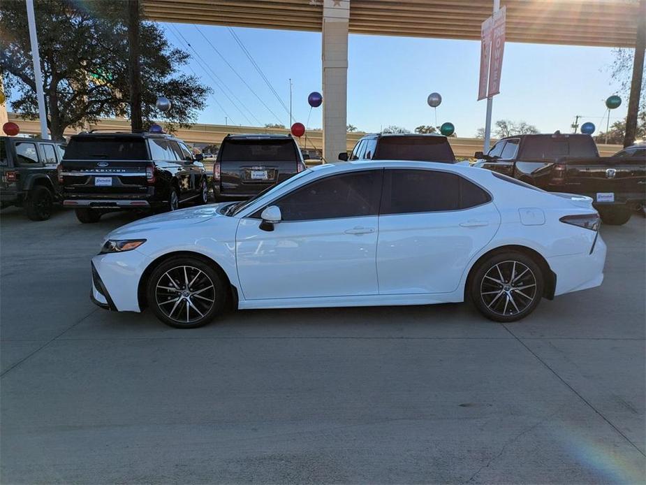 used 2023 Toyota Camry Hybrid car, priced at $29,894