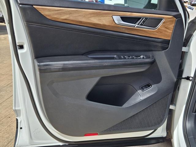 used 2024 Volkswagen Atlas car, priced at $35,999