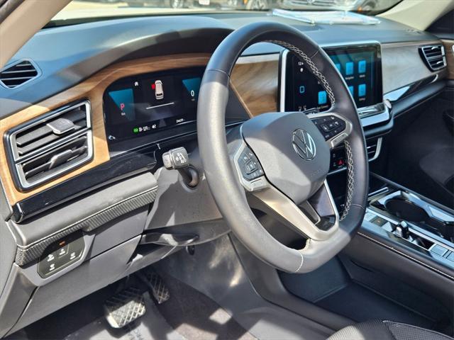 used 2024 Volkswagen Atlas car, priced at $35,999
