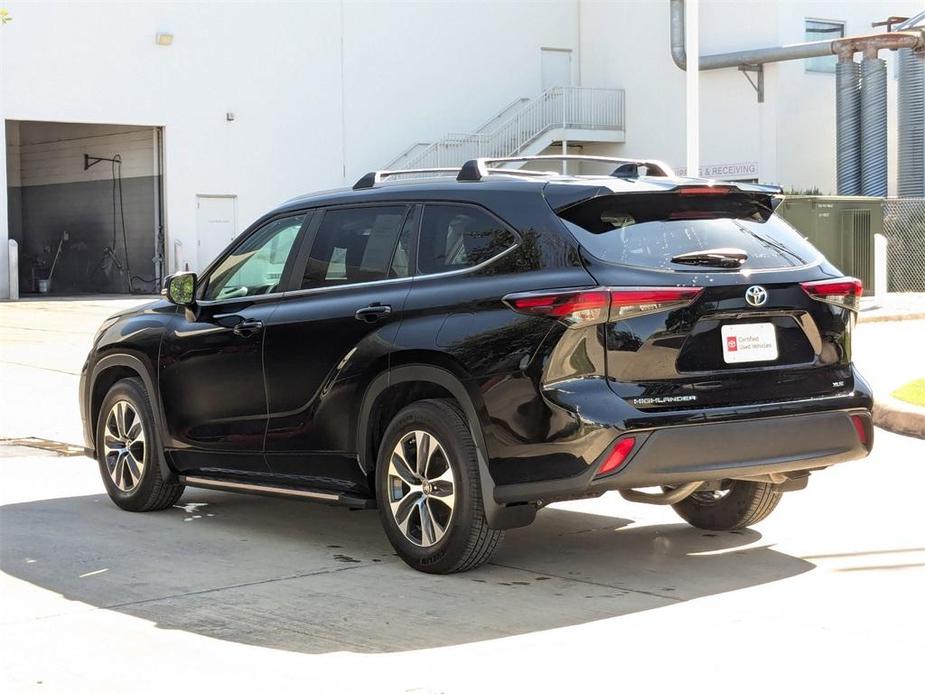 used 2024 Toyota Highlander car, priced at $41,997