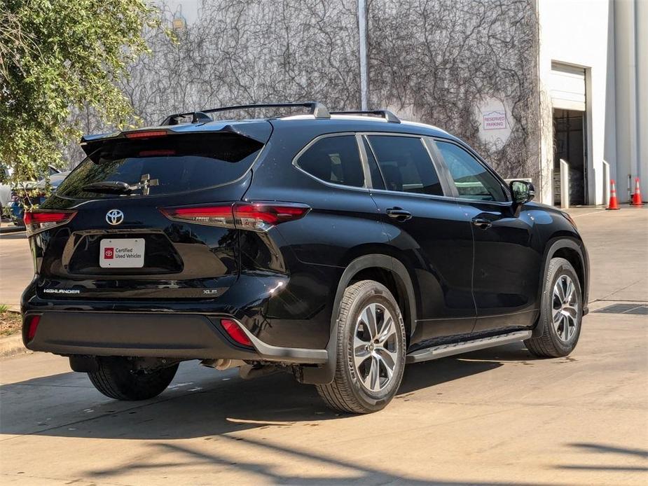 used 2024 Toyota Highlander car, priced at $41,997