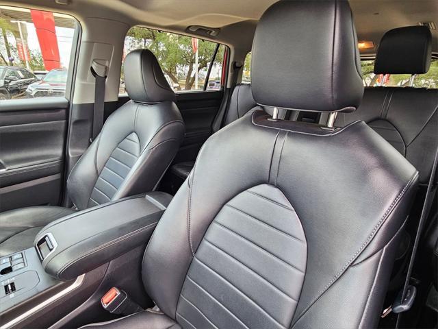 used 2023 Toyota Highlander car, priced at $36,680