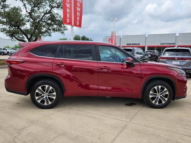 used 2023 Toyota Highlander car, priced at $36,680