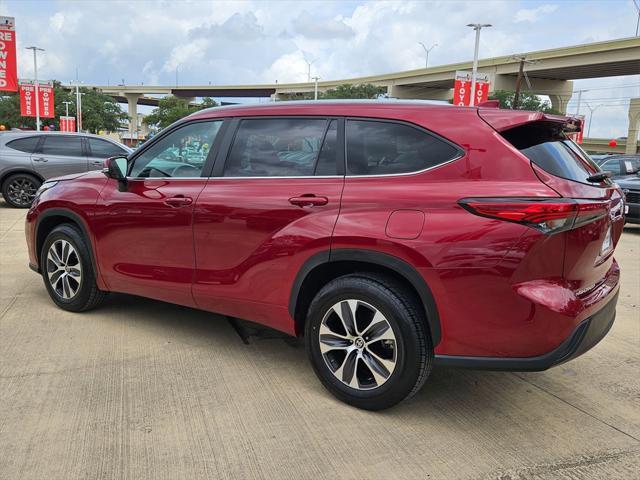 used 2023 Toyota Highlander car, priced at $36,680