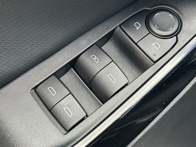 used 2025 Chevrolet Equinox car, priced at $28,001