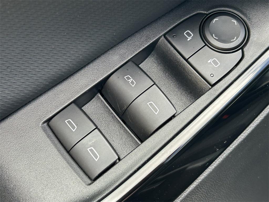 used 2025 Chevrolet Equinox car, priced at $27,004