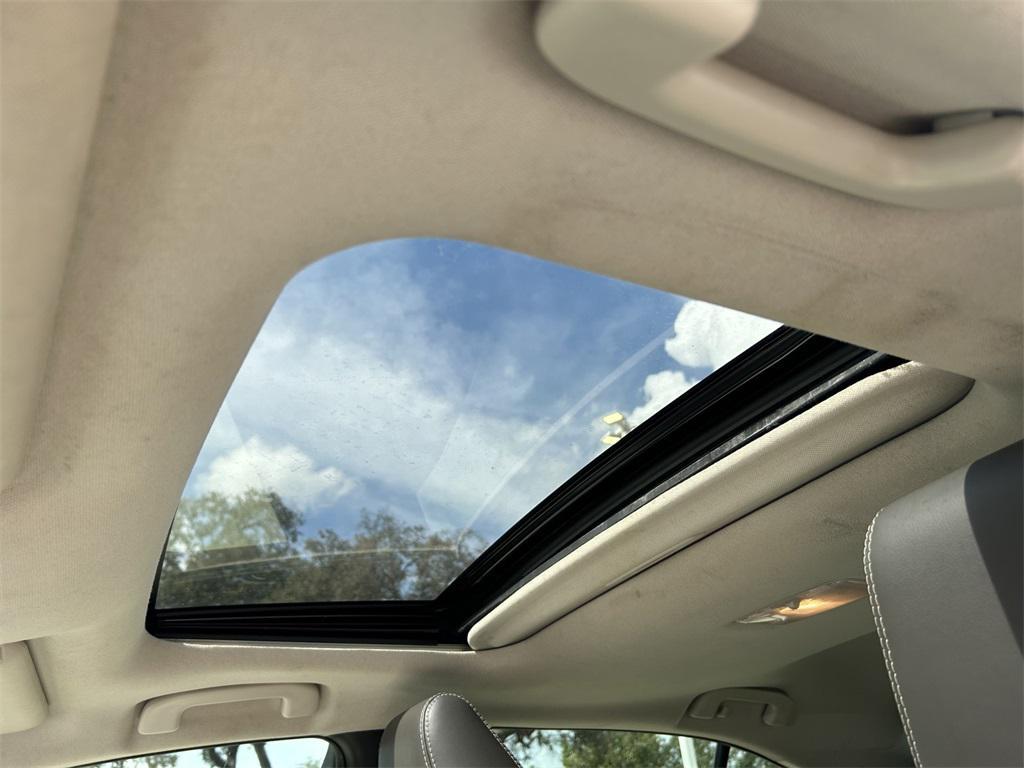 used 2020 Toyota Corolla car, priced at $19,321