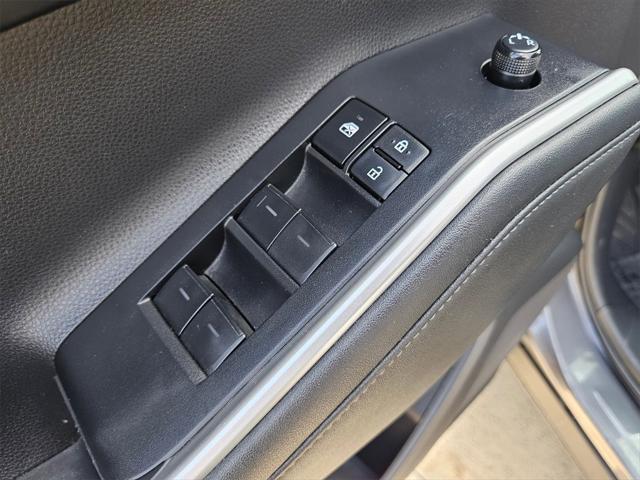 used 2023 Toyota Highlander car, priced at $35,313