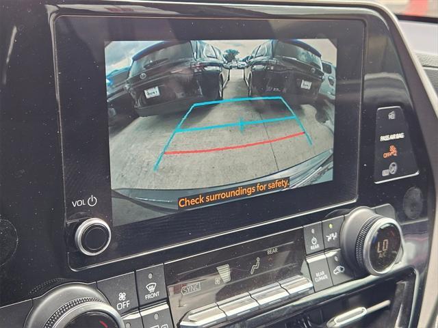 used 2023 Toyota Highlander car, priced at $35,313