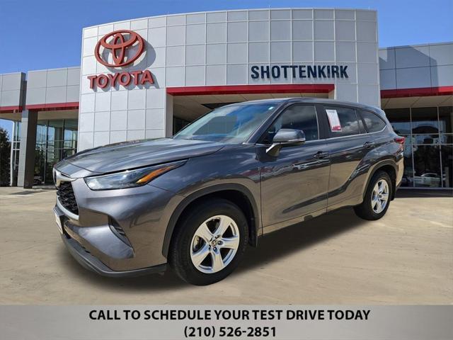 used 2023 Toyota Highlander car, priced at $35,556