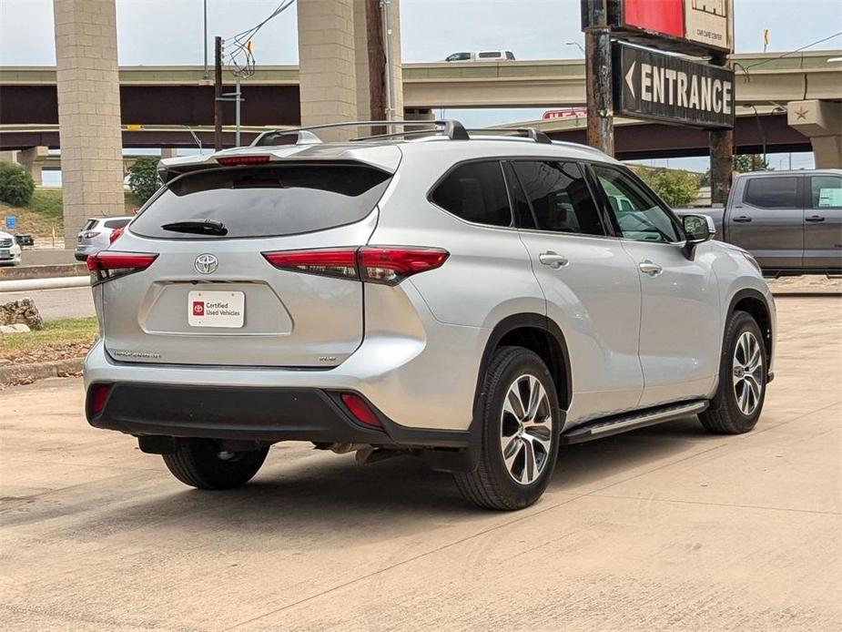 used 2021 Toyota Highlander car, priced at $29,997