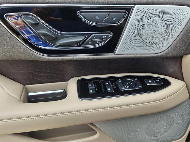 used 2023 Lincoln Navigator car, priced at $73,444