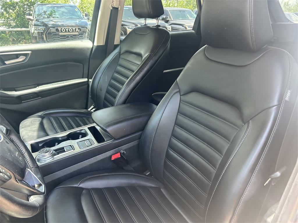 used 2024 Ford Edge car, priced at $23,422
