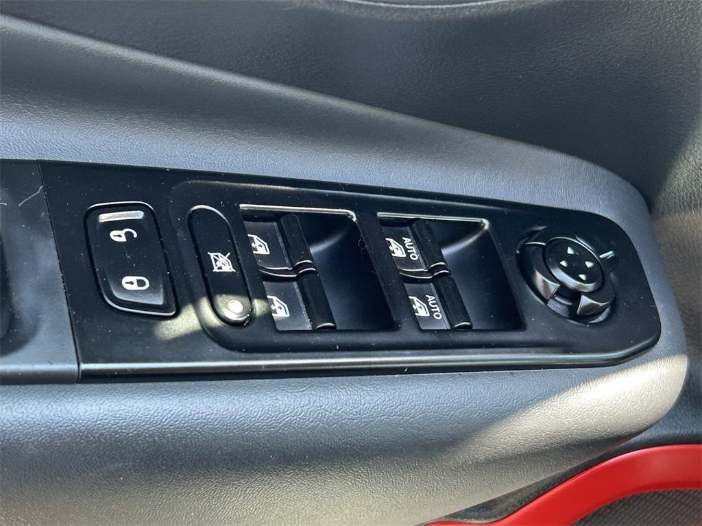 used 2023 Jeep Renegade car, priced at $21,131