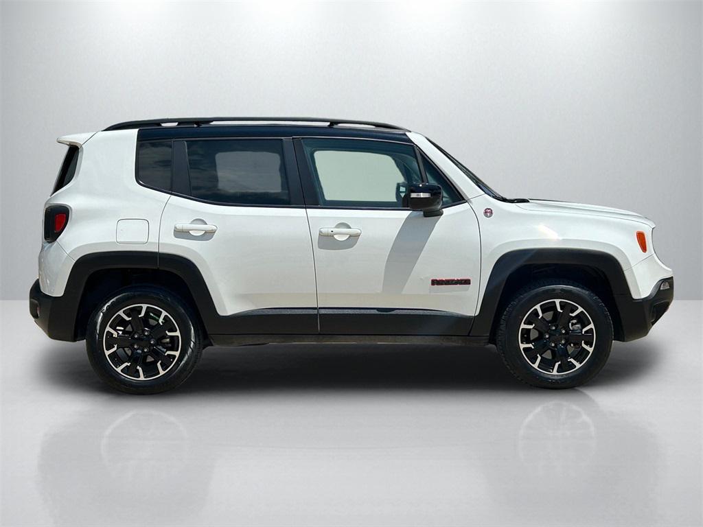 used 2023 Jeep Renegade car, priced at $21,131