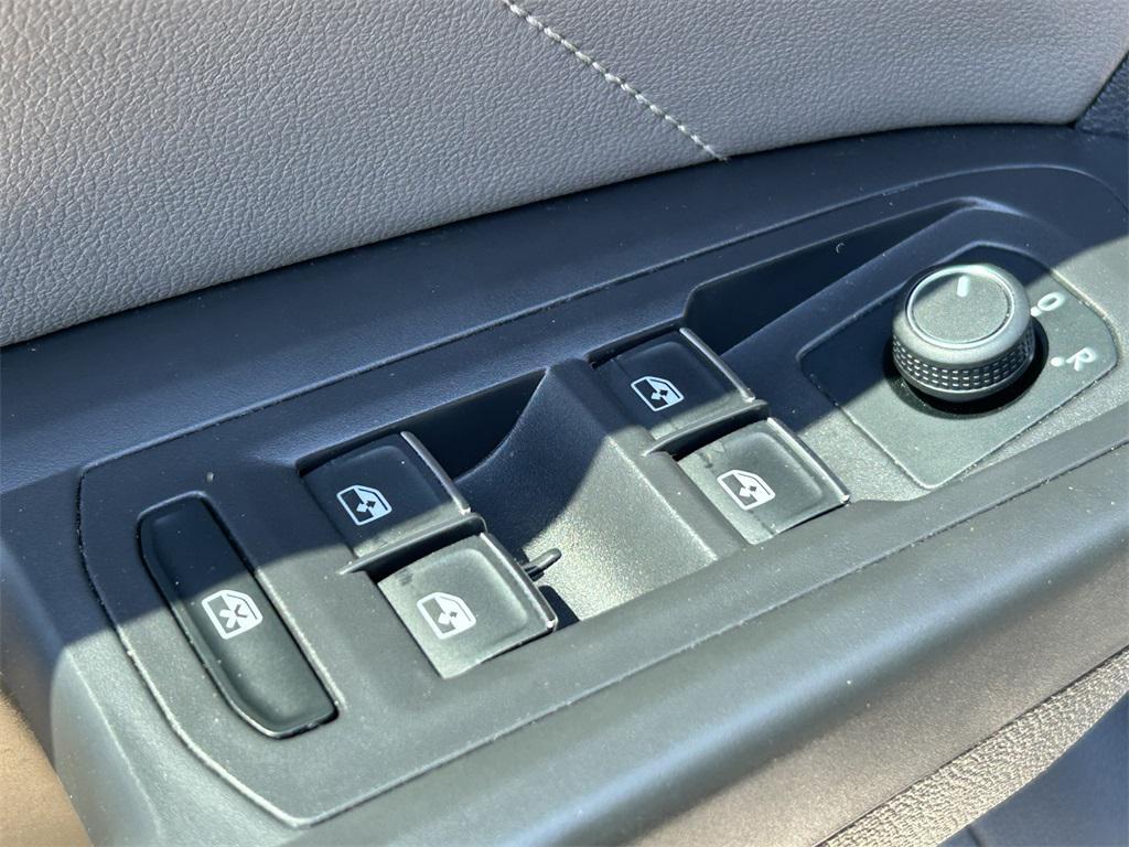 used 2022 Volkswagen Atlas Cross Sport car, priced at $28,293