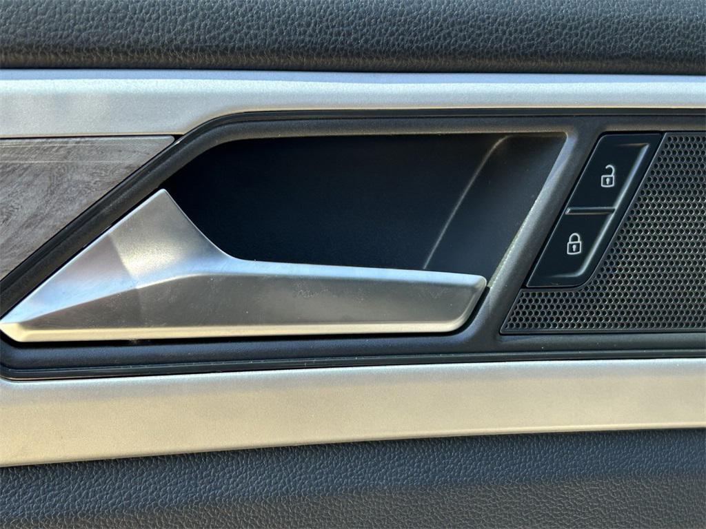 used 2022 Volkswagen Atlas Cross Sport car, priced at $28,293